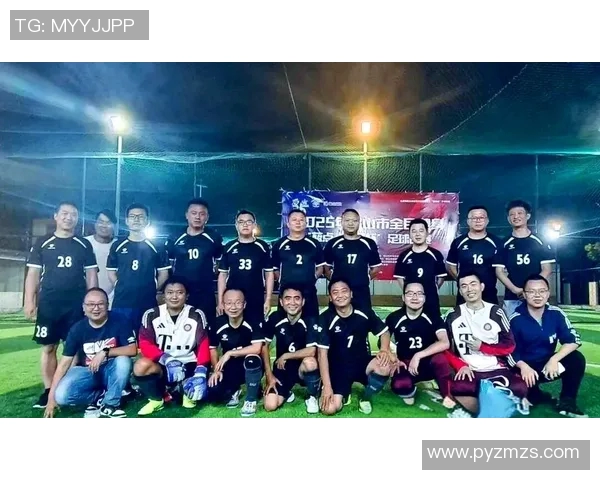 南京足球队在足球团队协作排行榜中荣获第八名展现出强大团队精神与默契配合